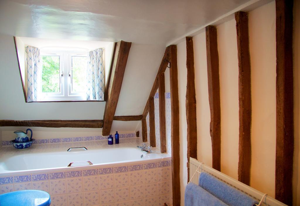 Colston Hall Farmhouse B&B แฟรมลิงงัม ห้อง รูปภาพ