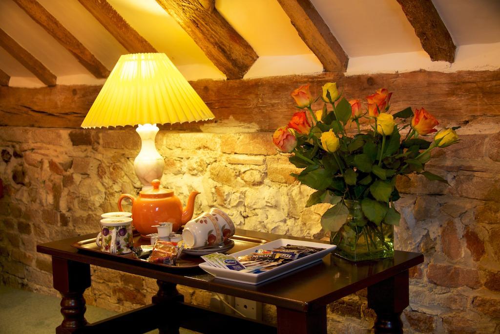 Colston Hall Farmhouse B&B แฟรมลิงงัม ห้อง รูปภาพ