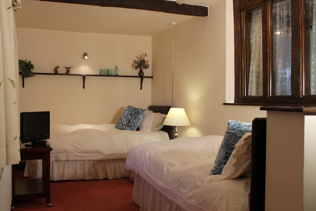 Colston Hall Farmhouse B&B แฟรมลิงงัม ห้อง รูปภาพ