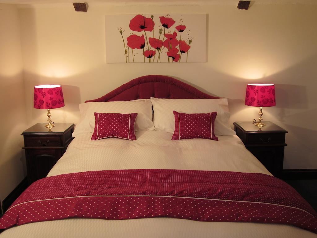 Colston Hall Farmhouse B&B แฟรมลิงงัม ห้อง รูปภาพ